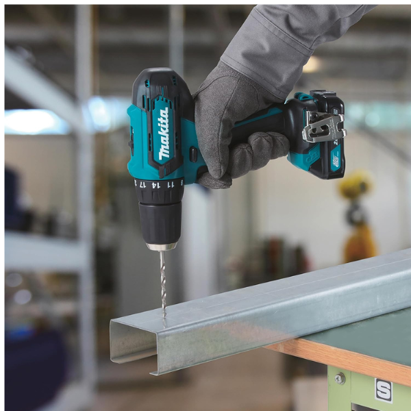 Taladro Makita Percutor y Atornillador 18V Li-Ion